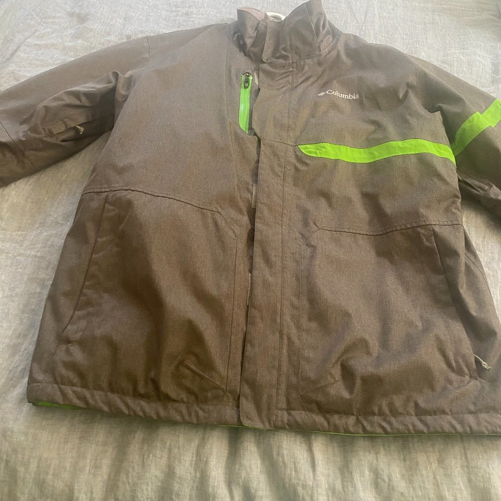 Columbia Men's green and grey Omni-Tech Waterproof Hooded Ski Jacket - large